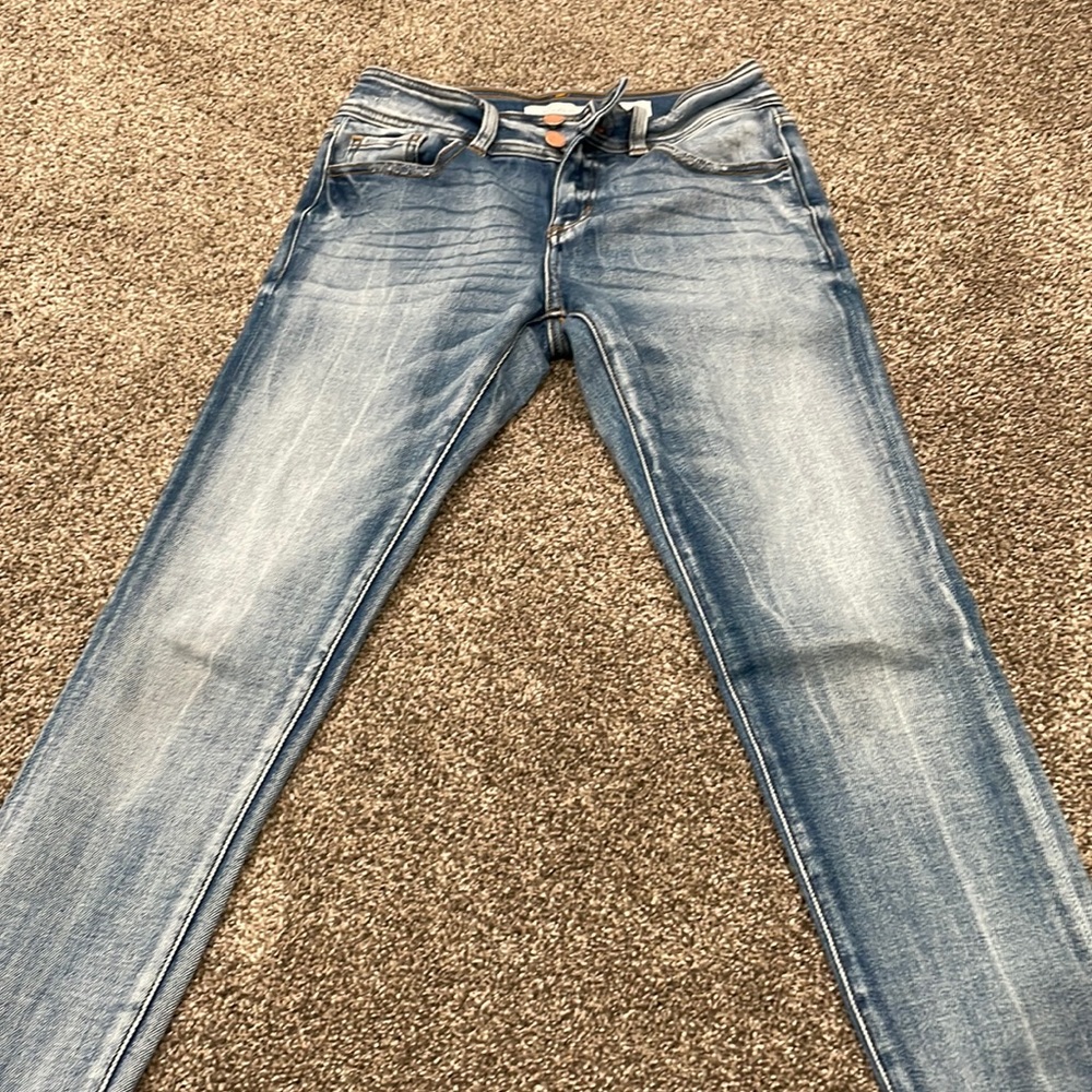 Kan can mid rise skinny jean